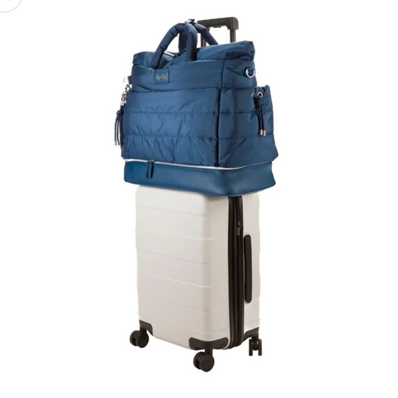 NEW Itzy Ritzy Dream Weekender Overnight Carryon Diaper Travel Bag in Midnight - Picture 6 of 11